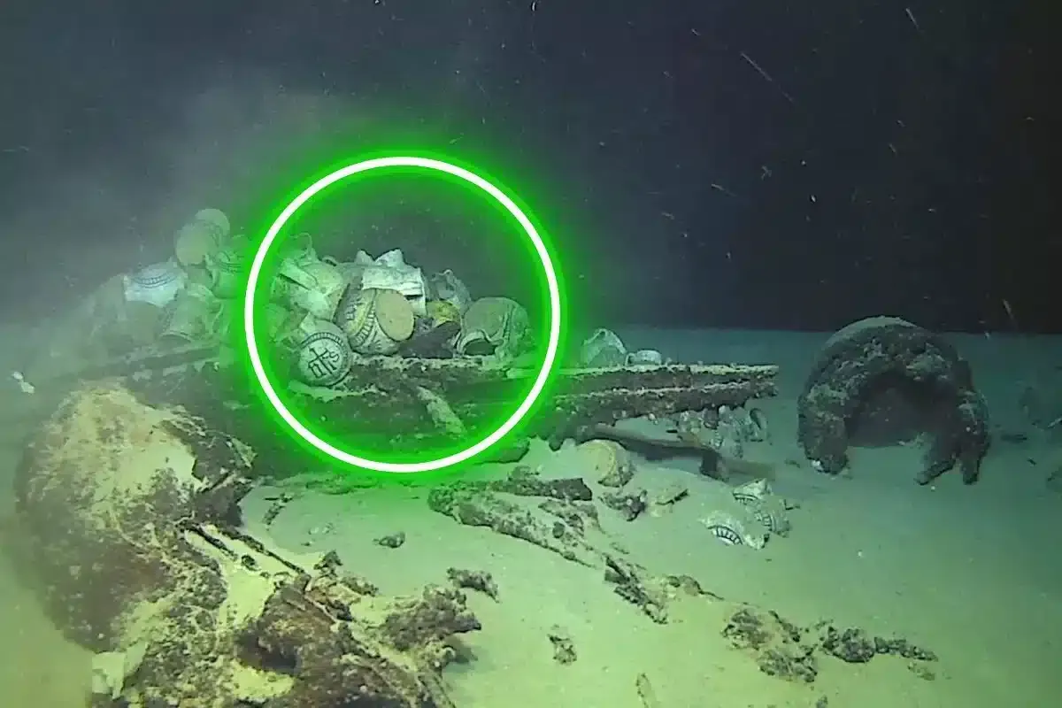 Oogstrelende vondst: Franse mariene eenheid vindt scheepswrak op recorddiepte van 2,57 km